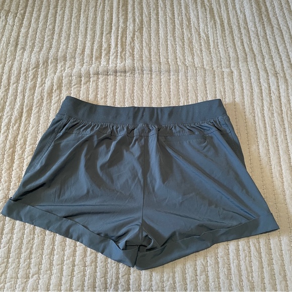 Workout shorts - Picture 7 of 7